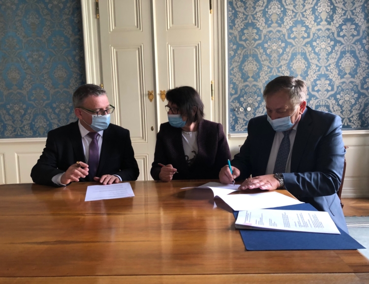Agreement on long-term cooperation between the Faculty of Business Administration and the Ministry of Culture of the Czech Republic